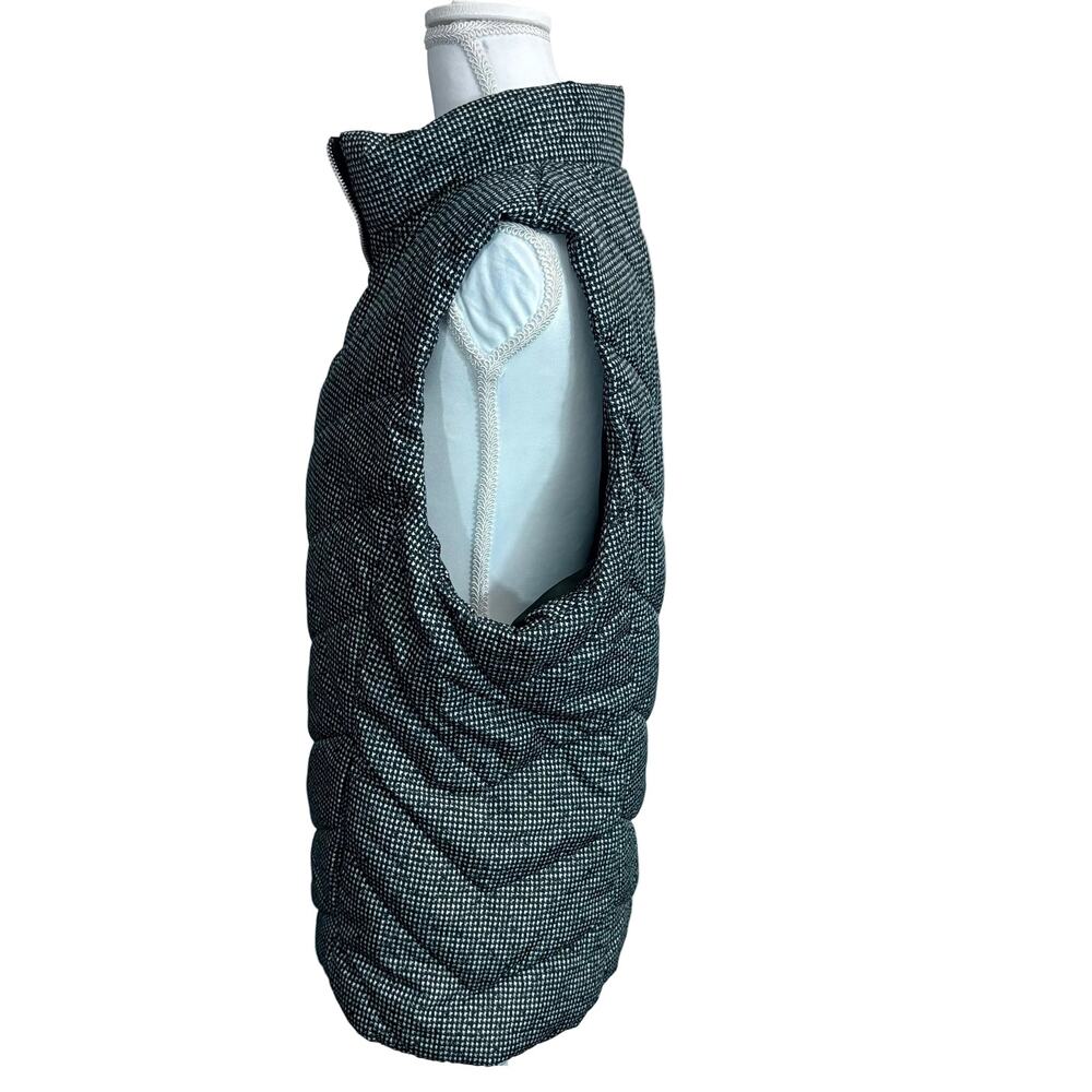 Michael Kors Women's puffer vest, size Extra Large - Picture 2 of 6